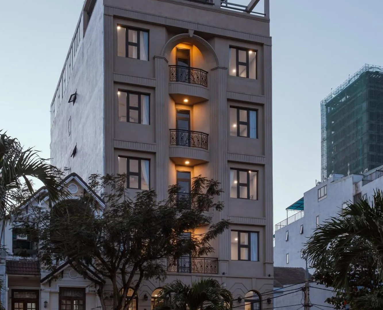 Snite Han Riverside Suites Danang