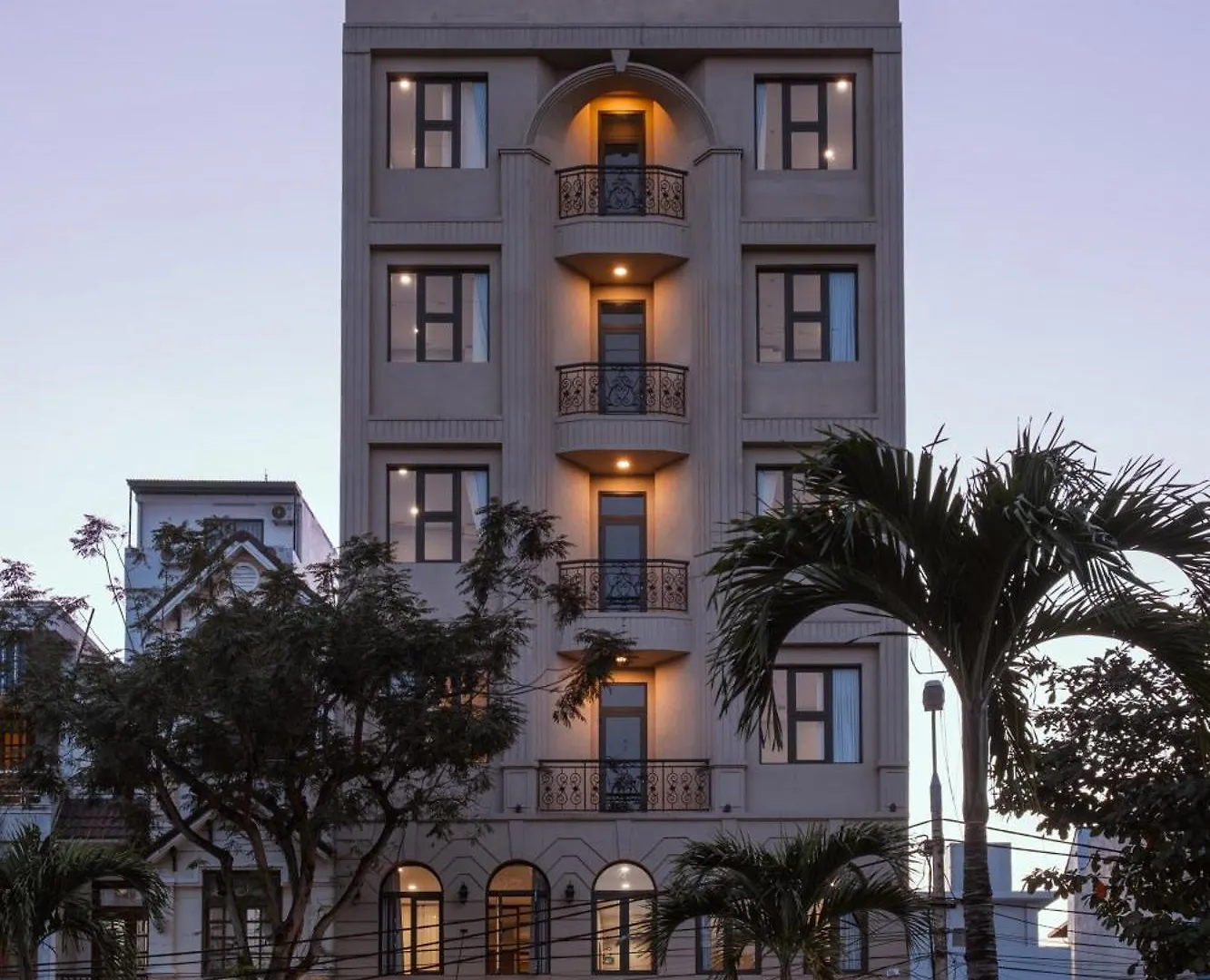 Snite Han Riverside Suites Da Nang